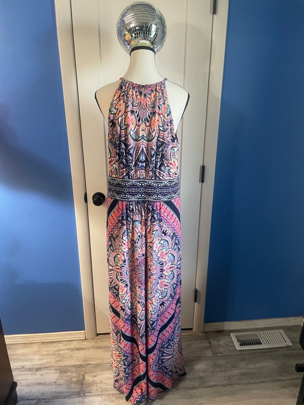 London Style Pink & Navy Paisley Halter Maxi Dress - Picture 3 of 5